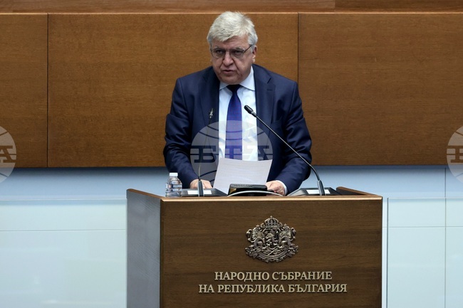 Догодина трябва да приключи прегледът на районите със значителен риск от наводнения, каза Манол Генов