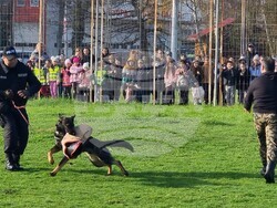 Варна - полицейски кучета - демонстрация