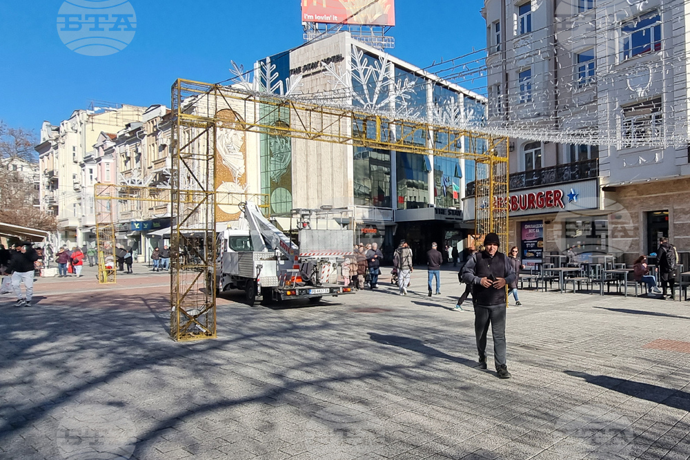 Пловдив - коледна украса - инцидент