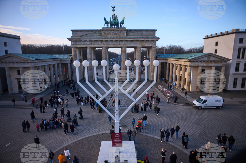 Мерките за сигурност по света във връзка с Ханука са засилени след стрелбата в Сидни