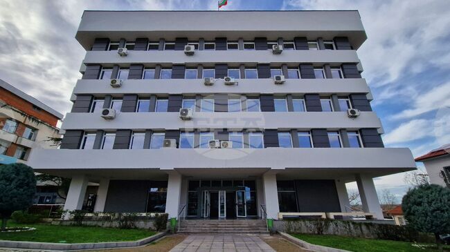 Декларация срещу изграждането на бежански център в Средец приеха общинските съветници