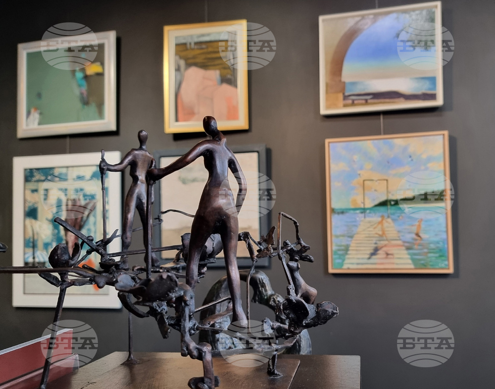 Варна - галерия „Папийон“ - сборна годишна изложба