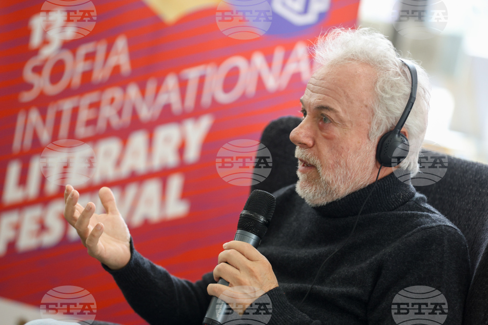 Френският писател и философ Фредерик Льоноар представи своята книга "Юнг. Пътуване към себе си" на Панаира на книгата в НДК