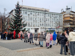 Търговище - доброволческа инициатива - „1 снимка = 1 детска усмивка“