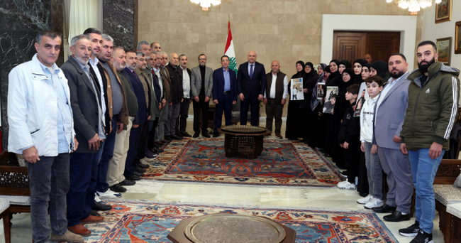 ННА: Ливанският президент заяви, че връщането на задържаните в Израел ливански граждани е приоритет на преговорите 