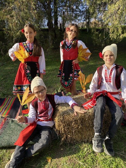 Ученици от филиала на Българо-украинския център „Медиа“ в Рени, Украйна, изучаваха географията на България и Южна Украйна