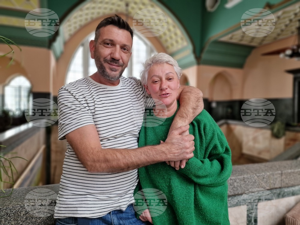 За пръв път в Перник се провежда джаз вечер в сградата на Минна дирекция с участието на братя Владигерови, Никола Грудев – Котарашки и Сандо