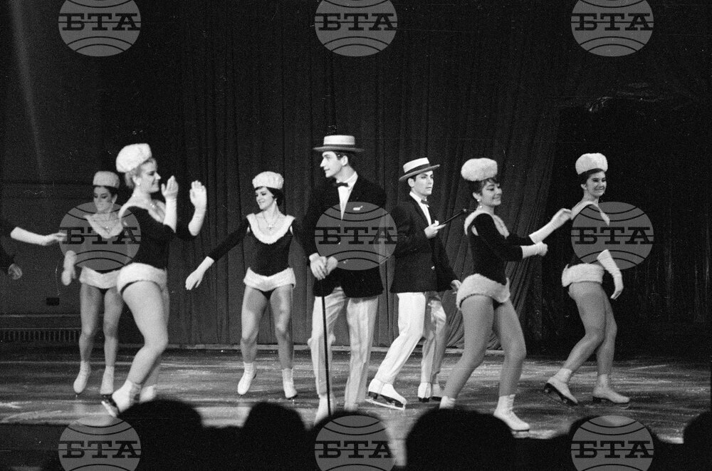 Международно балетно шоу „Париж върху лед“ в София