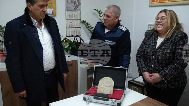 Ценен експонат, изчезнал при обир през 1996 година, отново е част от фонда на Регионалния исторически музей в Разград