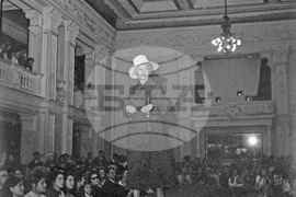 Ревю на модната къща „Валентина" във Военния клуб