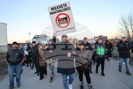 Пловдив - протест с искане за премахване на мантинелите и разширяване на пътя