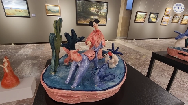 В Деня на св. Спиридон, покровител на грънчарите, в Стара Загора бе открит Фестивалът на съвременната керамика