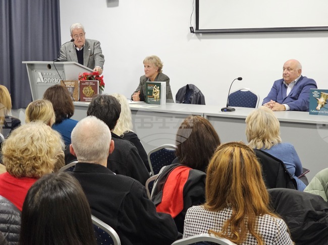 Пред кърджалийска публика акад. Иван Гранитски представи „Кварти“ от поредицата „Мнемозина“