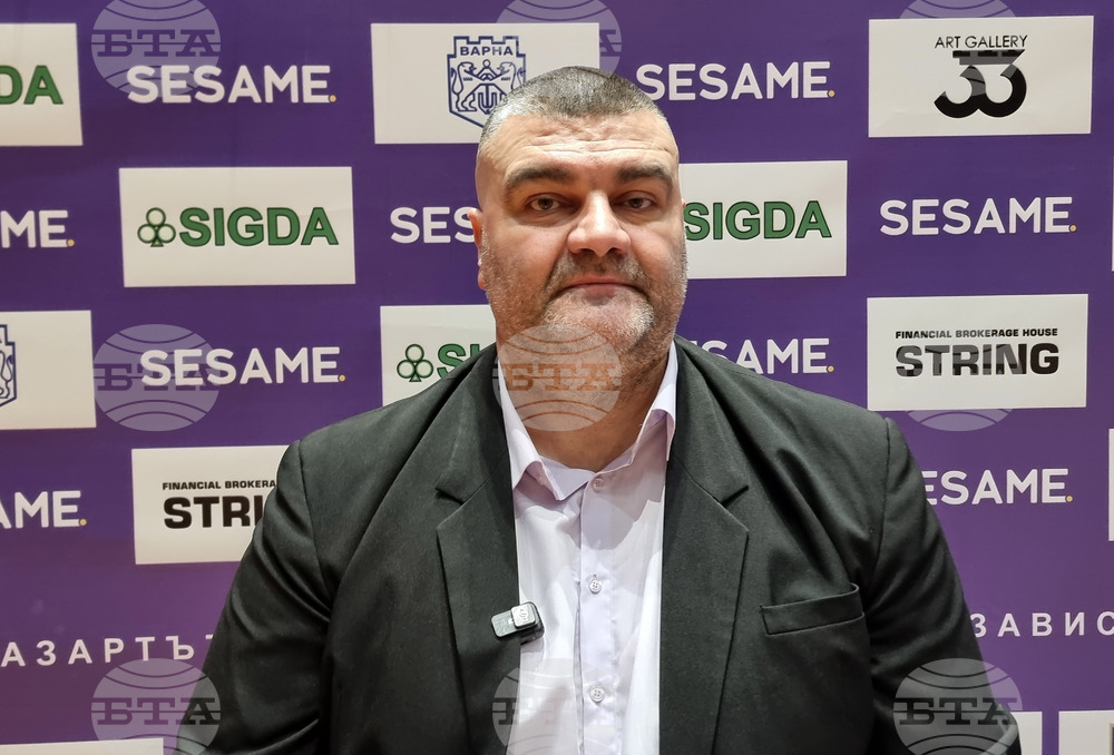 "Много съм доволен от отборната игра", каза след успеха над Шумен треньорът на Черно море Тича Васил Евтимов