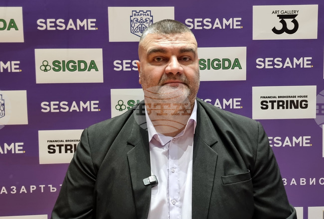 "Много съм доволен от отборната игра", каза след успеха над Шумен треньорът на Черно море Тича Васил Евтимов