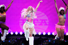 2025 Z100's iHeartRadio Jingle Ball - New York - Show