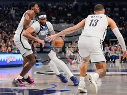 Nets Mavericks Basketball