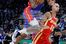 Hawks Pistons Basketball