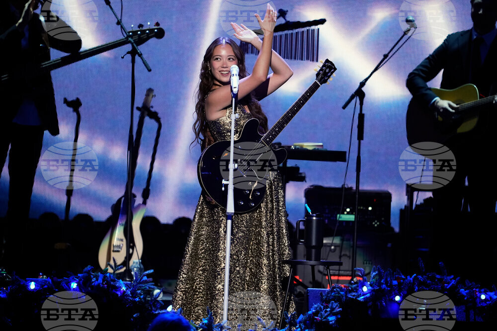 2025 Z100's iHeartRadio Jingle Ball - New York - Show