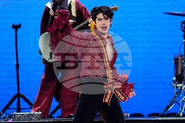 2025 Z100's iHeartRadio Jingle Ball - New York - Show