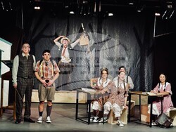 „Том Сойер и Хък Фин“ в Сатиричния театър „Алеко Константинов“, снимки – Сатиричен театър