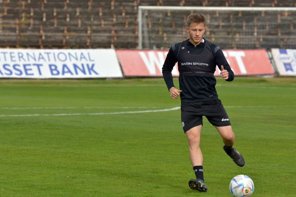 Три клуба с интерес към левия защитник на Спортист (Своге) Кристиян Христов