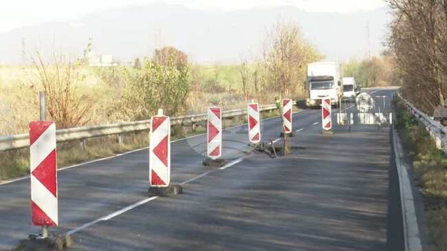 Въведена е временна организация на движението по пътя Ново Делчево-Петрич заради авариен ремонт