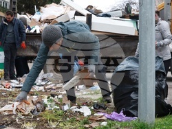 Почистване на кв. Люлин - „За София Заедно“ - доброволци