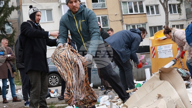 Боклукът в София е поредната криза, с която ще се справим, каза кметът Васил Терзиев