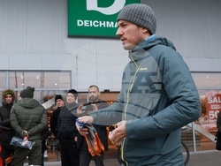 Почистване на кв. Люлин - „За София Заедно“ - доброволци