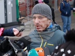 Почистване на кв. Люлин - „За София Заедно“ - доброволци