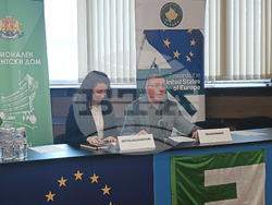 Национален студентски дом - конференция „Бъдещето на ЕС: Разширяване, сигурност и изпълнение на обещанията“