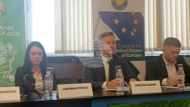 Разширяването на ЕС не е сред най-приоритетните въпроси към момента, налага се да се справяме с вътрешни, а с външни проблеми, каза евродепутатът Кристиан Вигенин