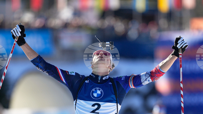 Французинът Ерик Перо спечели преследването в Хохфилцен от Световната купа по биатлон