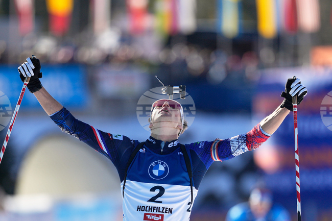 Французинът Ерик Перо спечели преследването в Хохфилцен от Световната купа по биатлон