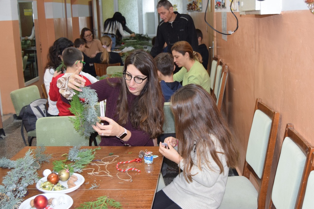 Община Каварна: Коледна работилница за семейно творчество в ЦПЛР-ОДК
