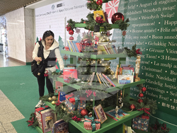 Атина - библиотека - метро