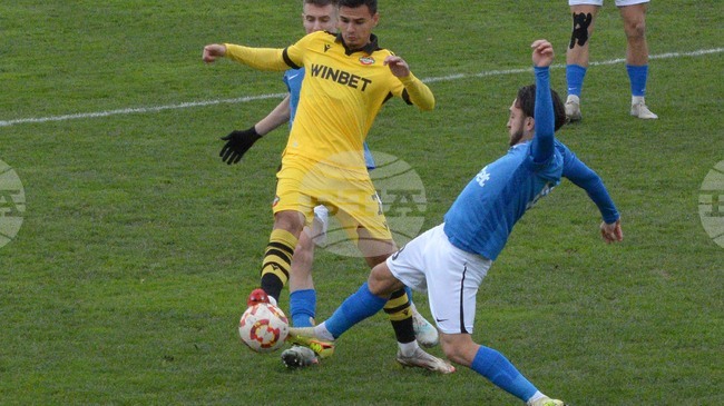 Ботев Пловдив победи Спартак 1918 Варна и се класира за четвъртфиналите на турнира за Купата на България