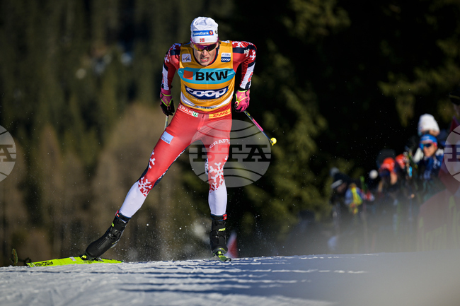 Йоханес Клаебо спечели за рекордния пети път веригата "Тур дьо ски"