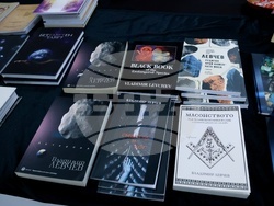 Софийски международен панаир на книгата - Владимир Левчев - среща и автограф