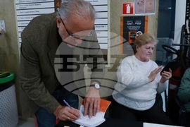 Софийски международен панаир на книгата - Владимир Левчев - среща и автограф