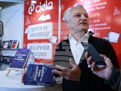 Софийски международен панаир на книгата - Захари Карабашлиев - среща с автограф