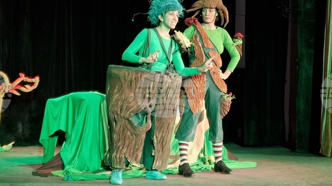 За втори път в Перник се състоя фестивалът „Ракла фест“, акцентът бе върху темата „Театър в кръга на социалния диалог“