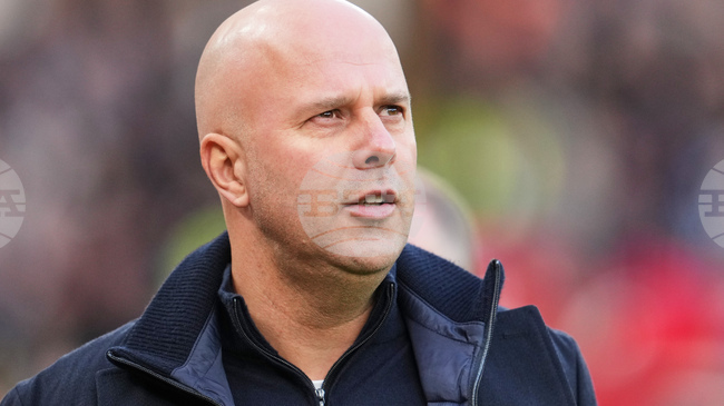 Мениджърът на Ливърпул Арне Слот настоя, че няма проблеми за разрешаване относно Мохамед Салах