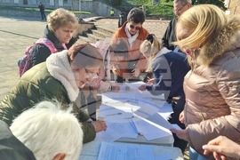 Смолян - изсичане на дървета - протест