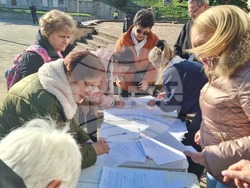 Смолян - изсичане на дървета - протест