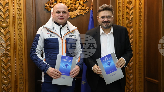 БТА и Община Банско подписаха договор за партньорство в деня, в който в планинския курорт се открива зимният туристически сезон