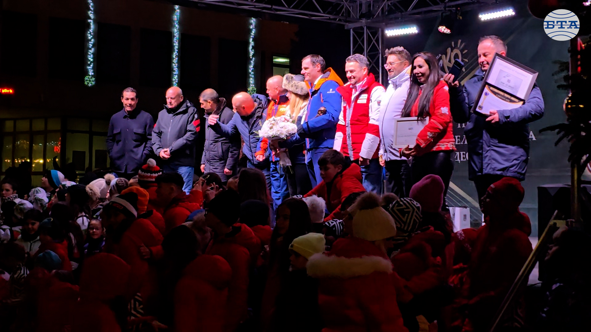 С празнична програма, местни ястия и пъстра заря Банско постави начало на зимния сезон