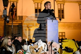 Hungary-Child-Welfare-Protest