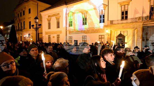 Хиляди протестираха срещу правителството в Унгария след скандал с малтретиране на деца в център за задържане на непълнолетни